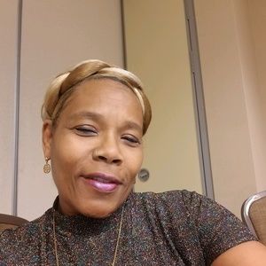 Meet your Posher, Kendra